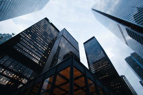 Amazon, Microsoft, Alibaba: Ako využívajú blockchain?