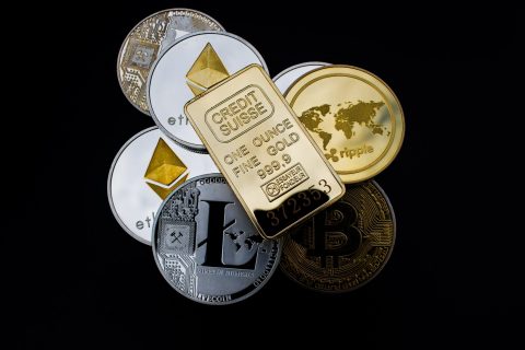 altcoins-asset-bitcoin-1108318