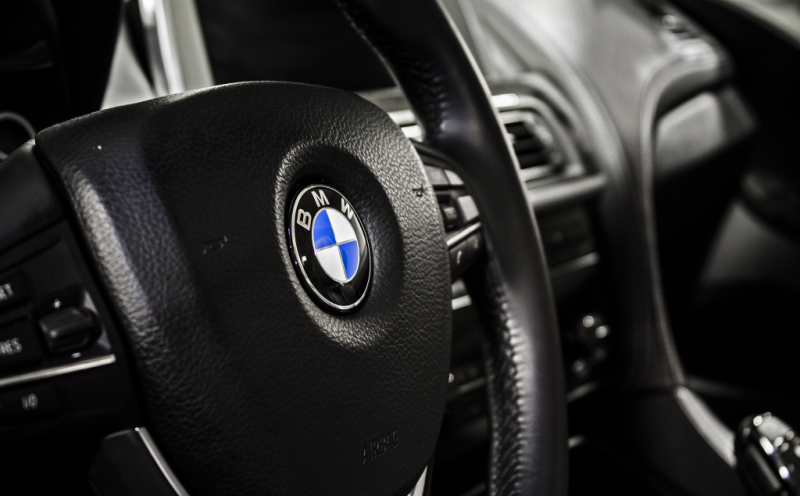 Legendárna automobilka chce utiecť konkurencii. BMW testuje blockchain