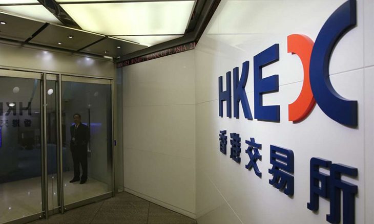 Hongkongská burza Limited (HKEX) spolupracuje s firmou Digital Asset na testovaní prototypu systému, v snahe urýchliť proces predaja a znížiť riziká pri prevodoch a platbách. Podľa spoločnosti Finextra bol systém testovaný burzou HKEX a ďalšími burzami v Šanghaji a Šenzene, v spolupráci s tzv. "Stock Connect."