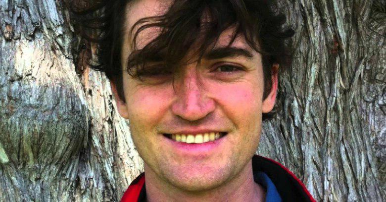 Ross William Ulbricht, zakladateľ obchodu Silk Road, napísal k 10. narodeninám Bitcoinu zaujímavý list, v ktorom opisuje svoje pocity. Silk Road bol online verziou čierneho trhu a nachádzal sa na darkwebe. Keďže na platby využíval Bitcoin, navždy sa zapísal do histórie tejto kryptomeny. 