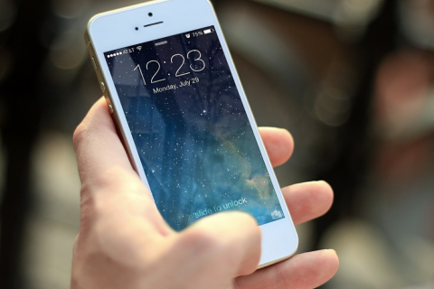 IPHONE